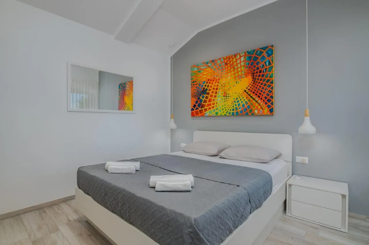 Apartment Sunshine Klimno Croatia